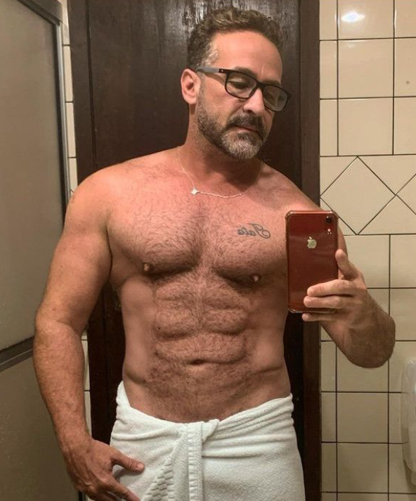 <em>Luis M. 41 años</em>